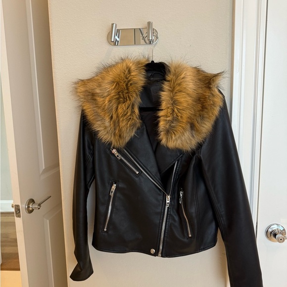 Blank NYC Faux leather moto jacket with removable fur trim Sz M - Picture 4 of 7